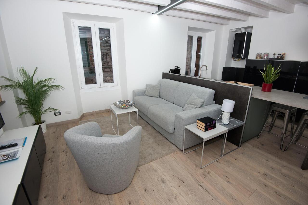 Larius Apartment Côme Esterno foto
