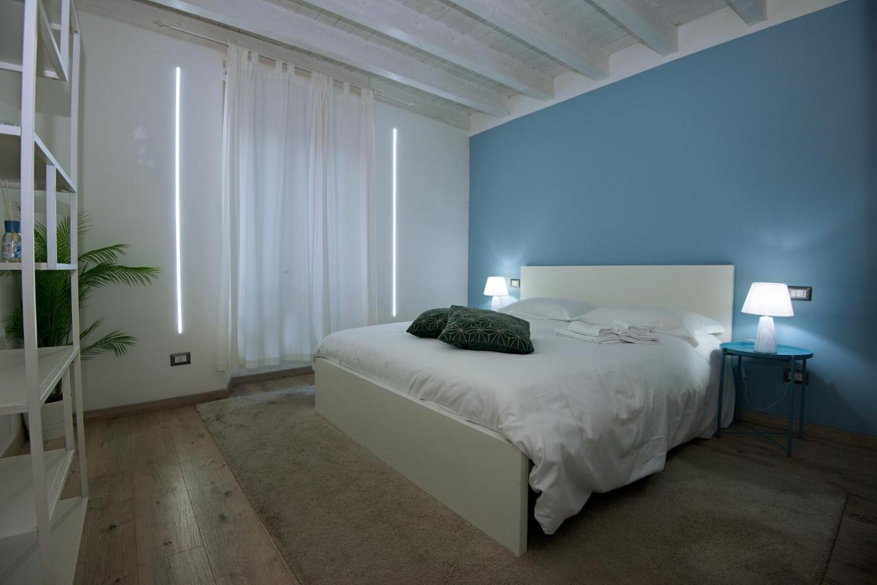 Larius Apartment Côme Esterno foto