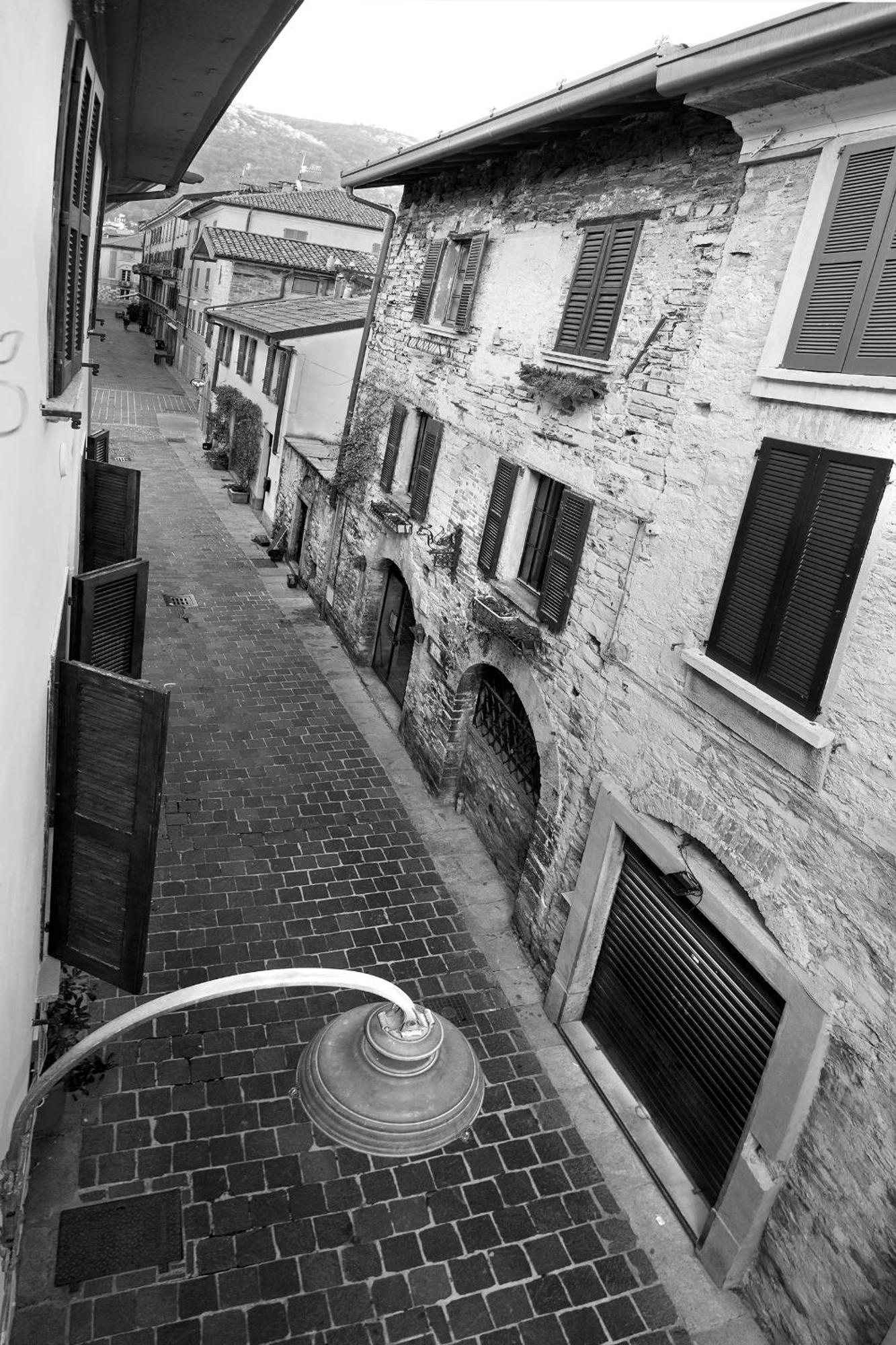 Larius Apartment Côme Esterno foto